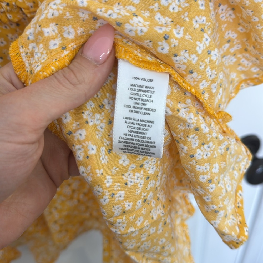 beachlunchlounge golden yellow 3/4 sleeve tiered blouse - Picture 6 of 7